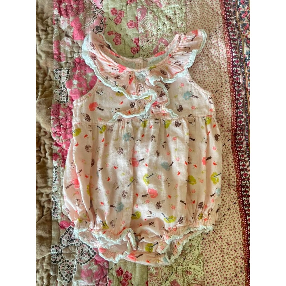 Mimi & Maggie Baby Girl Pink Tree Print Muslin Ruffle Romper 18M Boho Romper